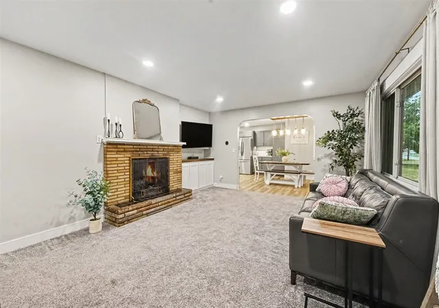 Photo 3 of Sale Pending at 7666 Thomas Ave, Jenison, MI 49428 | MLS# 70548655 | Listing updated on 2026-09-27