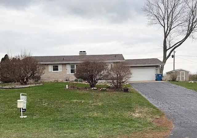 Photo 2 of Single family home for sale at 5586 Wendzel Dr, Coloma, MI 49038 | MLS# 70522695 | Listing updated on 2026-08-12