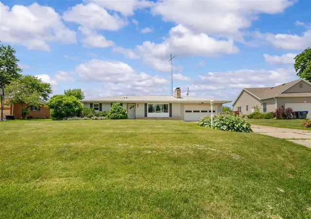 Homes for sale in Berrien Springs, MI | 8956 Maplewood Dr, Berrien Springs, MI 49103 | MLS# 70541094