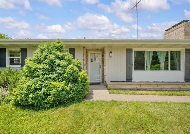 Homes for sale in Berrien Springs, MI | 8956 Maplewood Dr, Berrien Springs, MI 49103 | MLS# 70541094