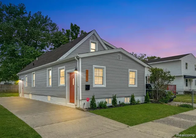 Photo 1 of Single family home for sale at 11052 Essex Ave, Warren, MI 48089 1702 | MLS# 61023471 | Listing updated on 2026-08-21
