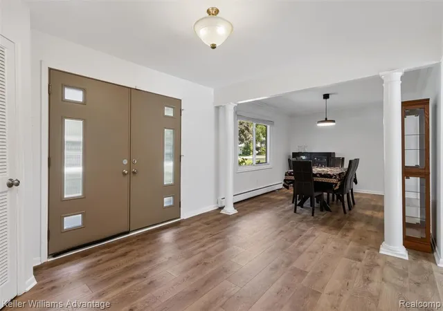 Photo 3 of Single family home for sale at 6711 Woodside Trl, West Bloomfield, MI 48322 3914 | MLS# 61011194 | Listing updated on 2026-09-13