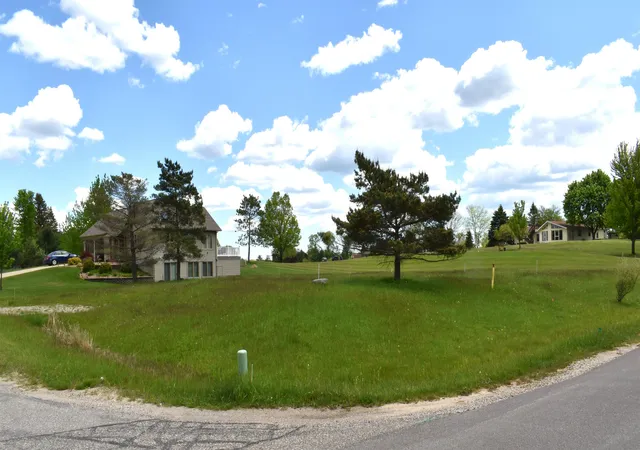 Land for sale at 1627 Shaftsbury Ct, Gladwin, MI 48624 | MLS# 50202396