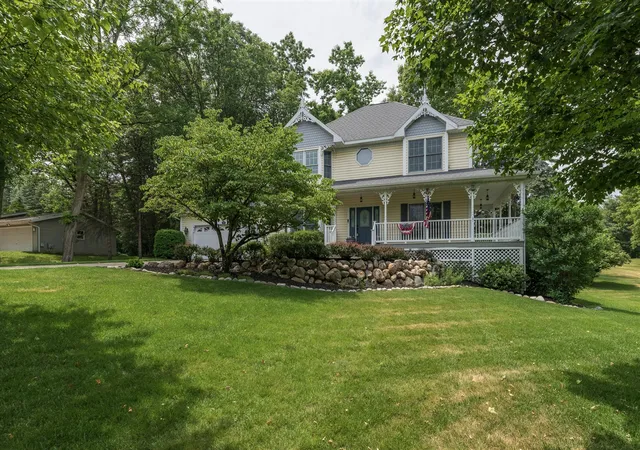Homes for sale in Kalamazoo, MI | 7942 S 12th St, Kalamazoo, MI 49009 | MLS# 70537836
