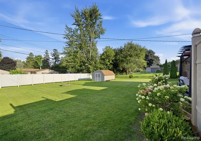 Photo 3 of Single family home for sale at 5382 Winell St, Clarkston, MI 48346 3563 | MLS# 61025734 | Listing updated on 2026-08-30
