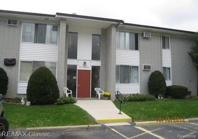 Photo 1 of Condominium at 26780 Joy Rd #G1, Redford, MI 48239 | MLS# 20574296 | | Sold on 2012-11-21