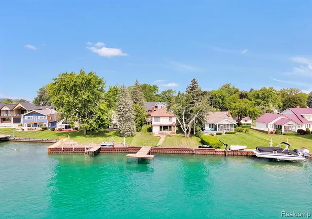Homes for sale in Algonac, MI | 429 Edgewater, Algonac, MI 48001 | MLS# 60964511