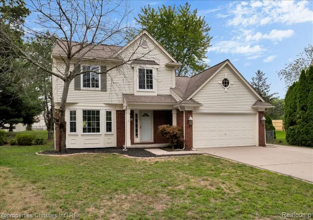 Photo 1 of Sale Pending at 6595 Ashley Ct, Waterford, MI 48327 3522 | MLS# 61023671 | Listing updated on 2026-09-28