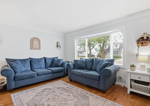 Photo 3 of Sale Pending at 23801 Beverly St, Saint Clair Shores, MI 48082 | MLS# 50219972 | Listing updated on 2026-08-29