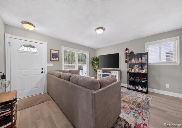 Homes for sale in Hazel Park, MI | 985 E Jarvis Ave, Hazel Park, MI 48030 | MLS# 61002869