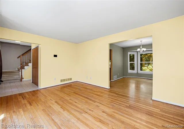 Homes for sale in Ann Arbor, MI | 312 Burr Oak Dr, Ann Arbor, MI 48103 | MLS# 61007861