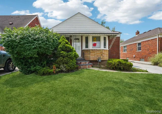 Photo 1 of Single family home for sale at 15237 Warwick Ave, Allen Park, MI 48101 2970 | MLS# 61023216 | Listing updated on 2026-08-21