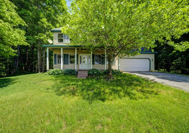 Homes for sale in Empire, MI | 13179 S Martin Ln, Empire, MI 49630 | MLS# 80069757