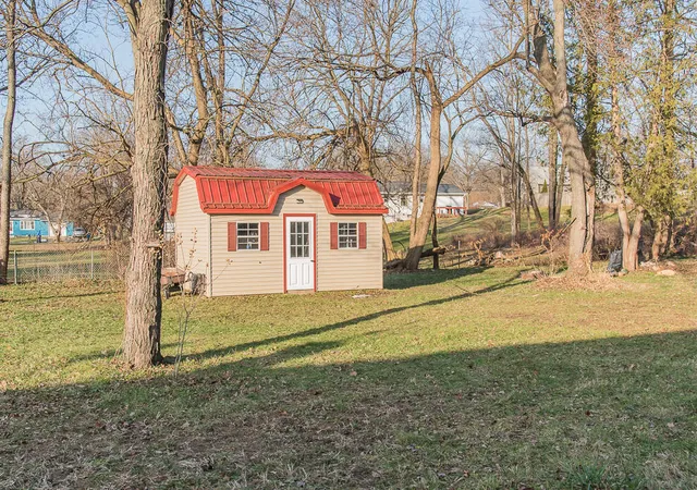3rd image of 3115 Michael Ave, Kalamazoo, MI 49004 | MLS# 70519274