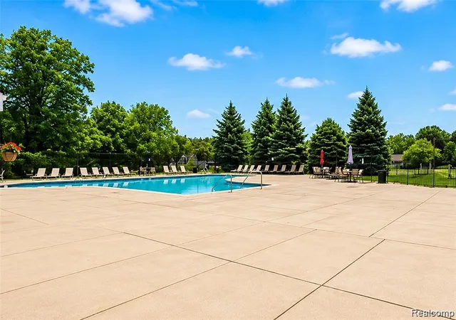 Listing Photo 2 - Condo for sale in building located at 22859 Cranbrooke Dr, Novi, MI 48375 - Unit #