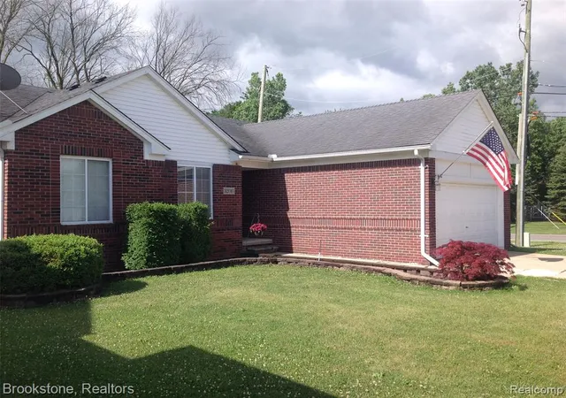 Homes for sale in Chesterfield, MI | 32010 N Oakcrest Dr, Chesterfield, MI 48047 | MLS# 61004879