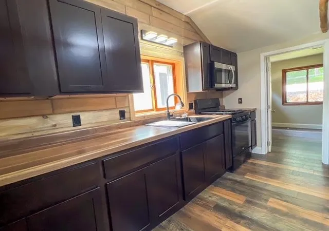 Photo 3 of Single family home for sale at 626 Carolyn Rd, Harrison, MI 48625 | MLS# 50218675 | Listing updated on 2026-09-04