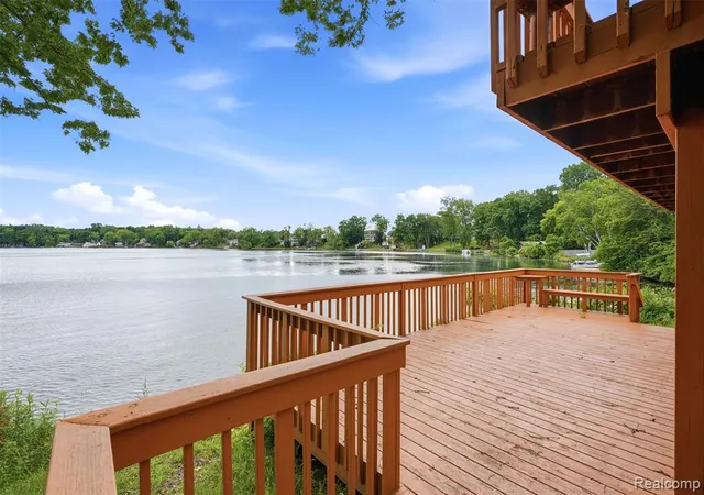 5th image of 11044 Grand River Ave, Brighton, MI 48116 | MLS# 61006086