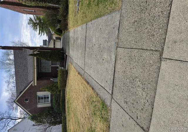 1st image of 277 Beaupre Ave, Grosse Pointe Farms, MI 48236 | MLS# 60986287