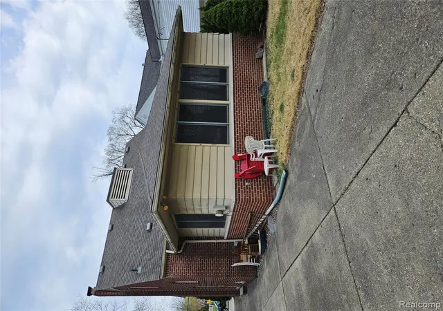2nd image of 277 Beaupre Ave, Grosse Pointe Farms, MI 48236 | MLS# 60986287
