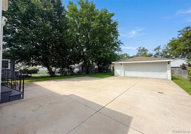 Homes for sale in Dearborn Heights, MI | 6455 Norborne Ave, Dearborn Heights, MI 48127 | MLS# 61008408