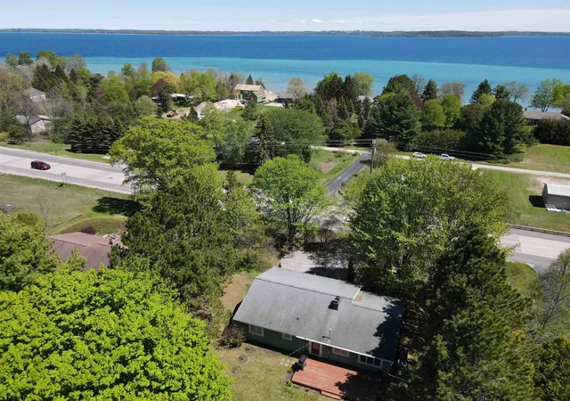 Homes for sale in Traverse City, MI | 6066 S West Bay Shore Dr, Traverse City, MI 49684 | MLS# 80070834