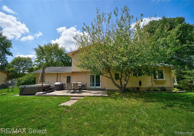 Photo 3 of Sale Pending at 4317 Mount Vernon Pass, Swartz Creek, MI 48473 8240 | MLS# 61025040 | Listing updated on 2026-09-14