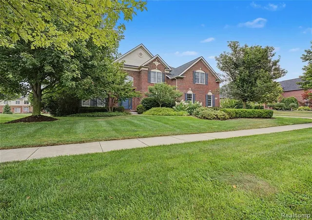 Photo 4 of Single family home for sale at 24948 Hadlock Dr, Novi, MI 48374 | MLS# 61022273 | Listing updated on 2026-09-06
