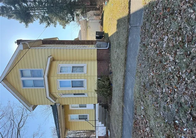 Homes for sale in Saginaw, MI | 140 N Andre St, Saginaw, MI 48602 | MLS# 60970830