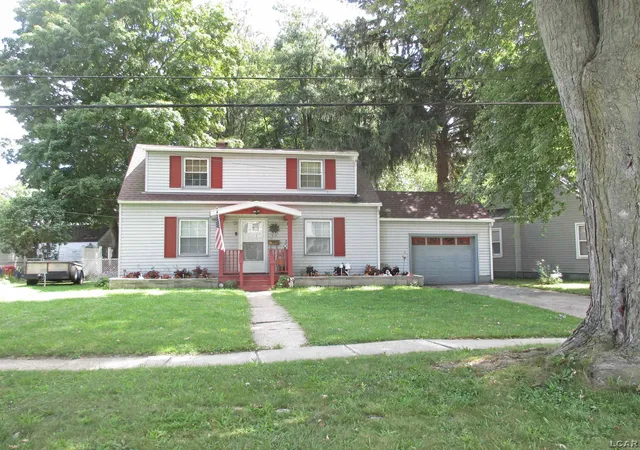 Photo 1 of Sale Pending at 910 Sheffield Ave, Adrian, MI 49221 | MLS# 50220036 | Listing updated on 2026-09-24