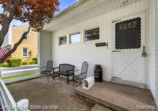 Homes for sale in Grosse Pointe Park, MI | 1010 Nottingham Rd, Grosse Pointe Park, MI 48230 | MLS# 61009368