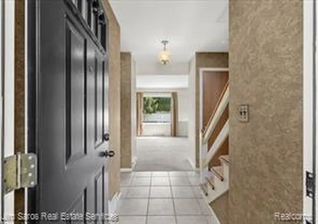 Homes for sale in Grosse Pointe Park, MI | 1010 Nottingham Rd, Grosse Pointe Park, MI 48230 | MLS# 61009368