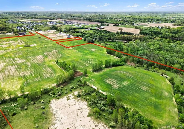 4th image of 6018 Lahring Rd, Linden, MI 48451 | MLS# 60995538