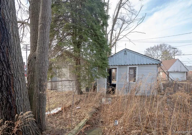 Homes for sale in Detroit, MI | 12605 Kelly Rd, Detroit, MI 48224 | MLS# 60967309