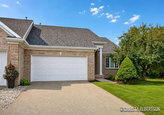 Photo 2 of Sale Pending at 2555 Gracepoint Ct #40, Caledonia, MI 49316 | MLS# 70550460 | Listing updated on 2026-08-28