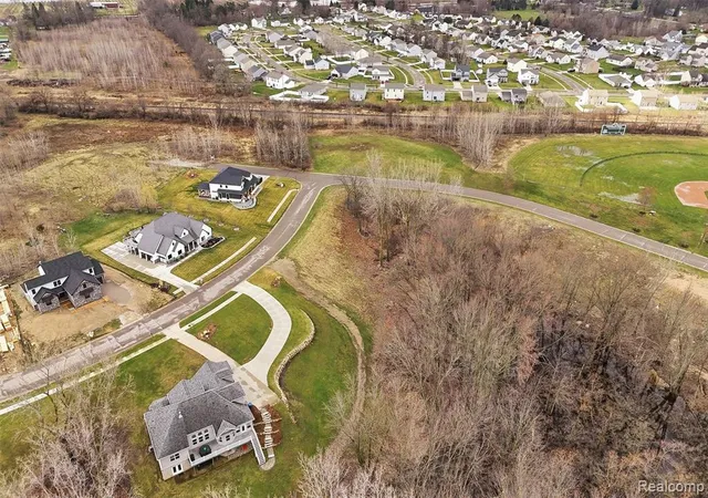 5th image of 4336 Mccormick Dr, Linden, MI 48451 | MLS# 60981628