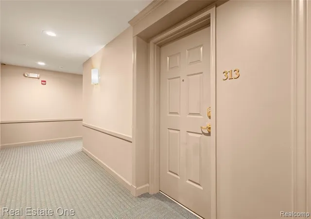 Photo 4 of Condominium at 220 Mac Ave #313, East Lansing, MI 48823 | MLS# 60995786 | | Sold on 2026-07-01