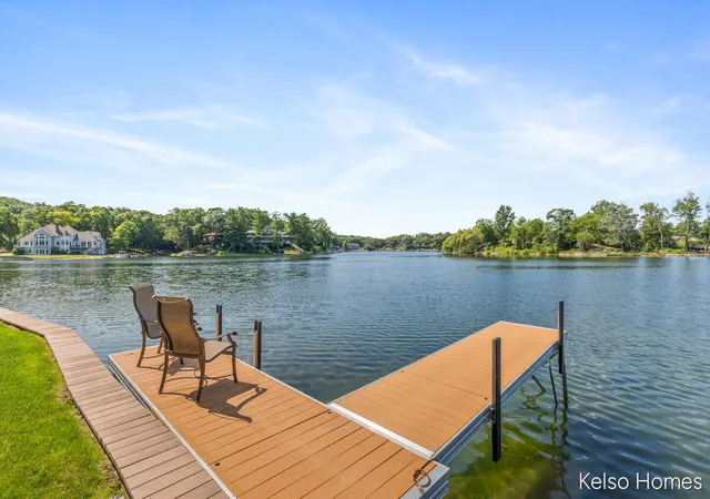 Photo 3 of Sale Pending at 2452 Holtman Dr, Grand Rapids, MI 49525 | MLS# 70555536 | Listing updated on 2026-09-09