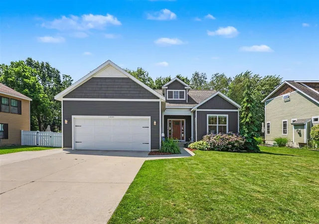 Homes for sale in Grand Haven, MI | 1400 Taylor Ave, Grand Haven, MI 49417 | MLS# 70544032