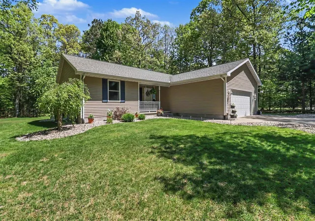 Photo 1 of Single family home for sale at 6544 W Forest Edge Dr, Ludington, MI 49431 | MLS# 70535540 | Listing updated on 2026-08-08