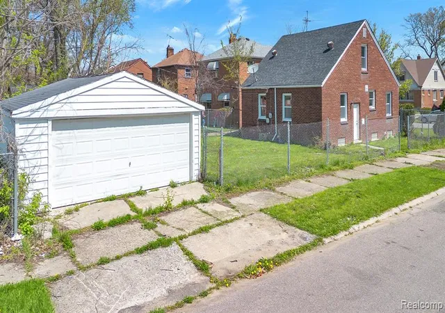 4th image of 5903 Somerset Ave, Detroit, MI 48224 | MLS# 60992366