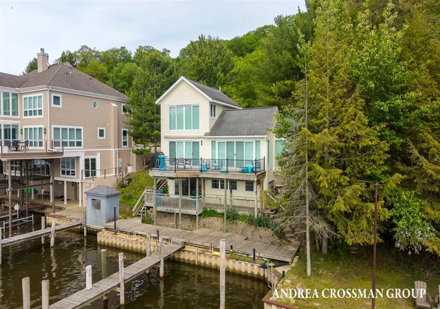 Homes for sale in Saugatuck, MI | 1005 Park St, Saugatuck, MI 49453 | MLS# 70514693