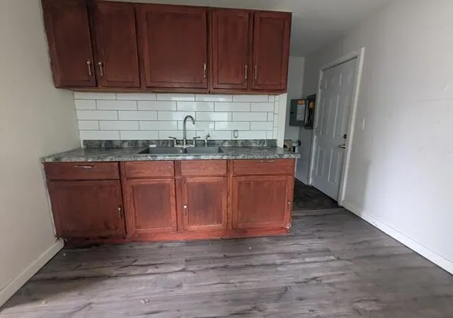 Photo 3 of Single family home for sale at 3304 Sheffer Ave, Lansing, MI 48906 | MLS# 70554665 | Listing updated on 2026-08-26