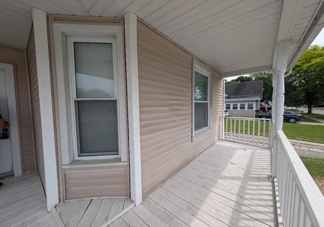 Homes for sale in Bay City, MI | 2213 Broadway St, Bay City, MI 48708 | MLS# 50210992