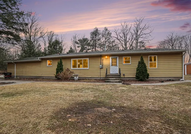 Photo 1 of Single family home for sale at 8590 W Thomas St, Shelby, MI 49455 | MLS# 70555681 | Listing updated on 2026-08-31
