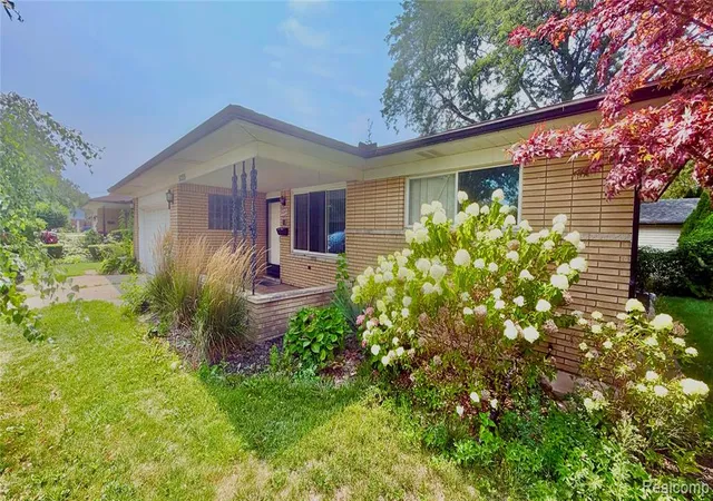 1st image of 30205 Austin Dr, Warren, MI 48092 | MLS# 61019385
