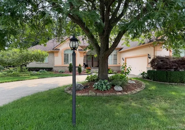 Photo 1 of Single family home for sale at 48280 Elmwood Dr, Shelby Township, MI 48315 | MLS# 60997528 | Listing updated on 2026-08-23