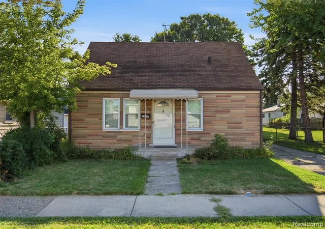 Photo 1 of Single family home for sale at 26210 Clancy St, Roseville, MI 48066 3196 | MLS# 61023388 | Listing updated on 2026-08-21