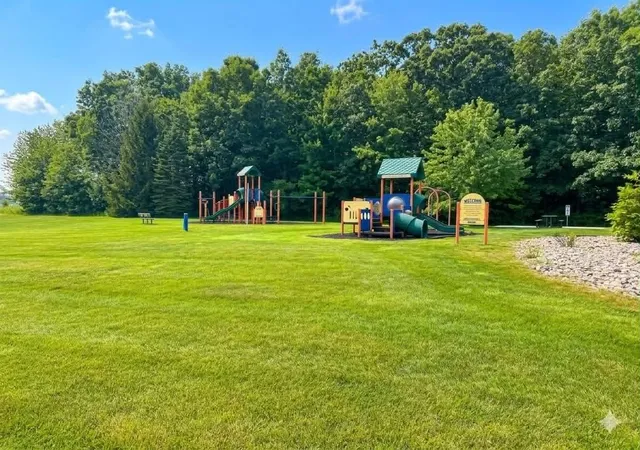 Homes for sale in Howell, MI | 4248 Hampton Ridge Blvd, Howell, MI 48843 | MLS# 50214894