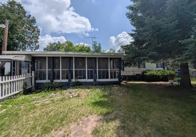 Homes for sale in Standish, MI | 3525 East City Limits Rd, Standish, MI 48658 | MLS# 80070508